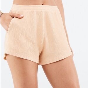 Fabletics || NWT Shannon Shorts 🍑